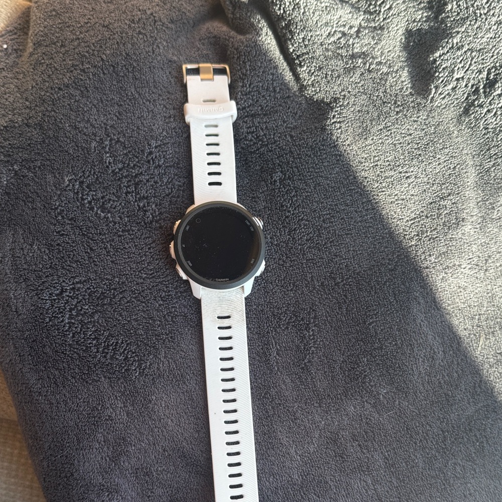 Garmin Smartwatch with White Strap